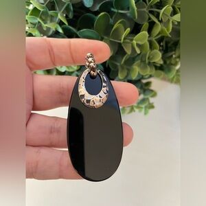 Silpada 925 Sterling Black Onyx with Bead Ball hammered disc Pendant N1098